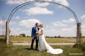 Fotolocatie-Huwelijksreportage-Wervik-Wijndomein-Ravenstein