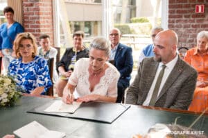 Huwelijk Sofie&Yourick Stadhuis Wervik FotografieKrist